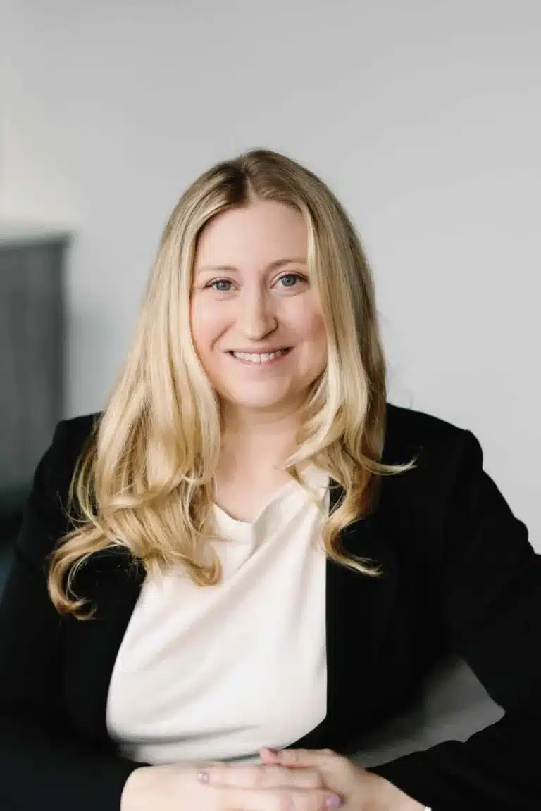 Portrait of Dawn Vona
