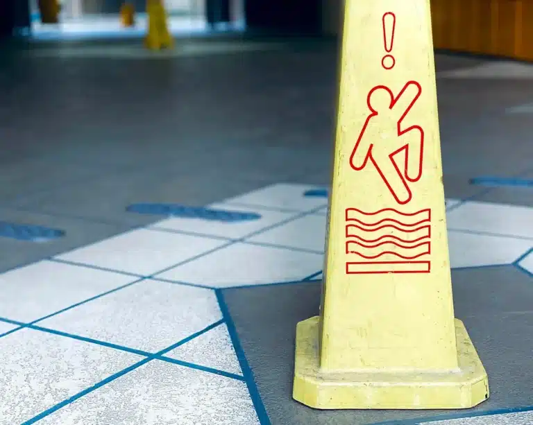 Slip and fall sign warning