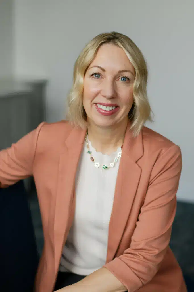 Nichole Herr Headshot